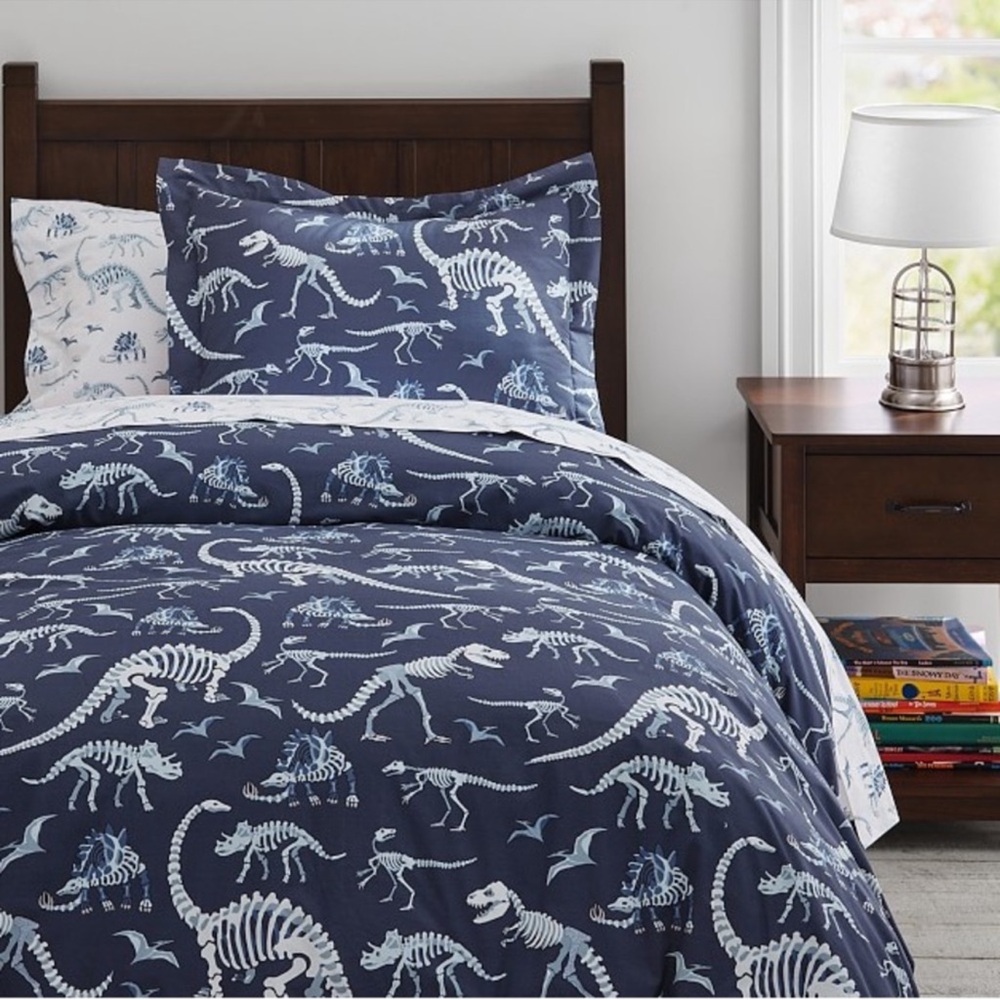 Pottery Barn Kids Dinosaur Bones Glow In Dark Duvet Cover twin